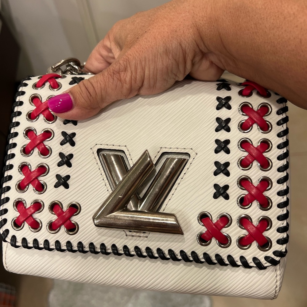 Authentic Louis Vuitton Stylish White and Red Chain Strap Bag - limited edition